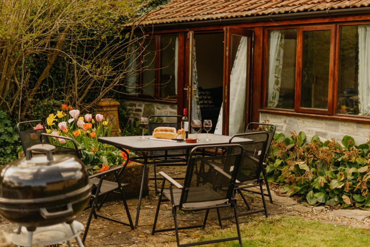 Othery Little England Retreats - Cottage, Yurt And Shepherd Huts מראה חיצוני תמונה