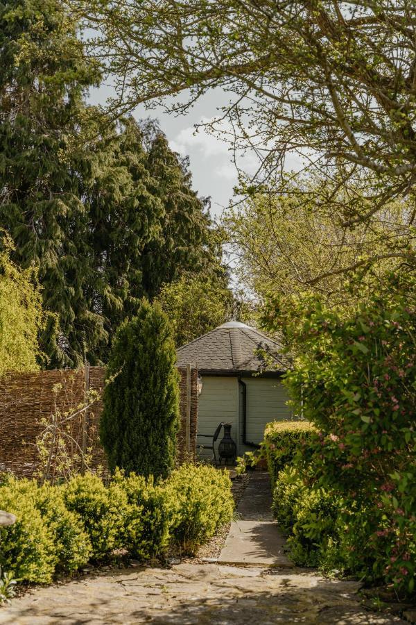 Othery Little England Retreats - Cottage, Yurt And Shepherd Huts מראה חיצוני תמונה