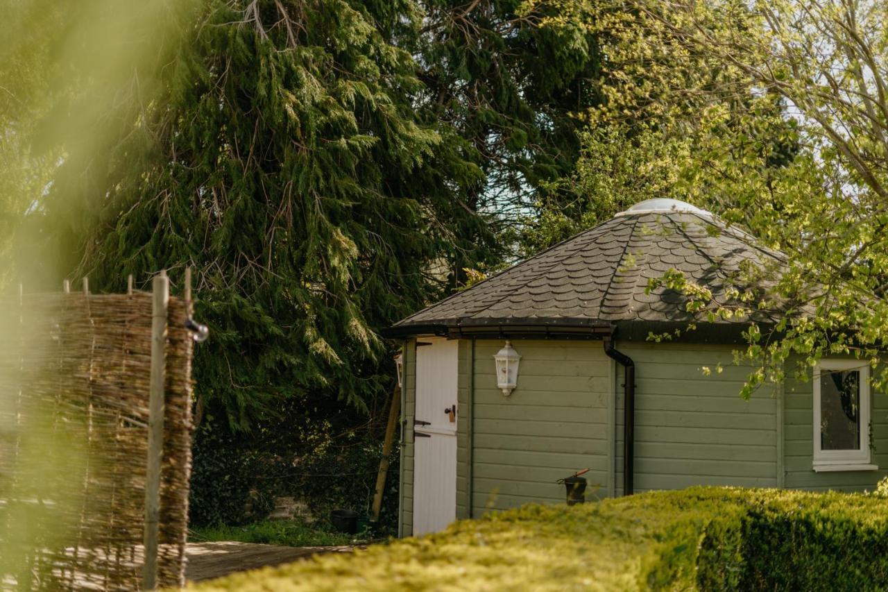 Othery Little England Retreats - Cottage, Yurt And Shepherd Huts מראה חיצוני תמונה